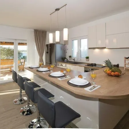 Luxury Vela Rina Mali Drvenik