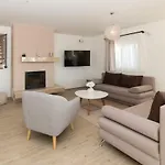 Luxury Vela Rina Villa