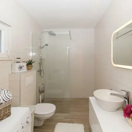 Luxury Vela Rina Villa